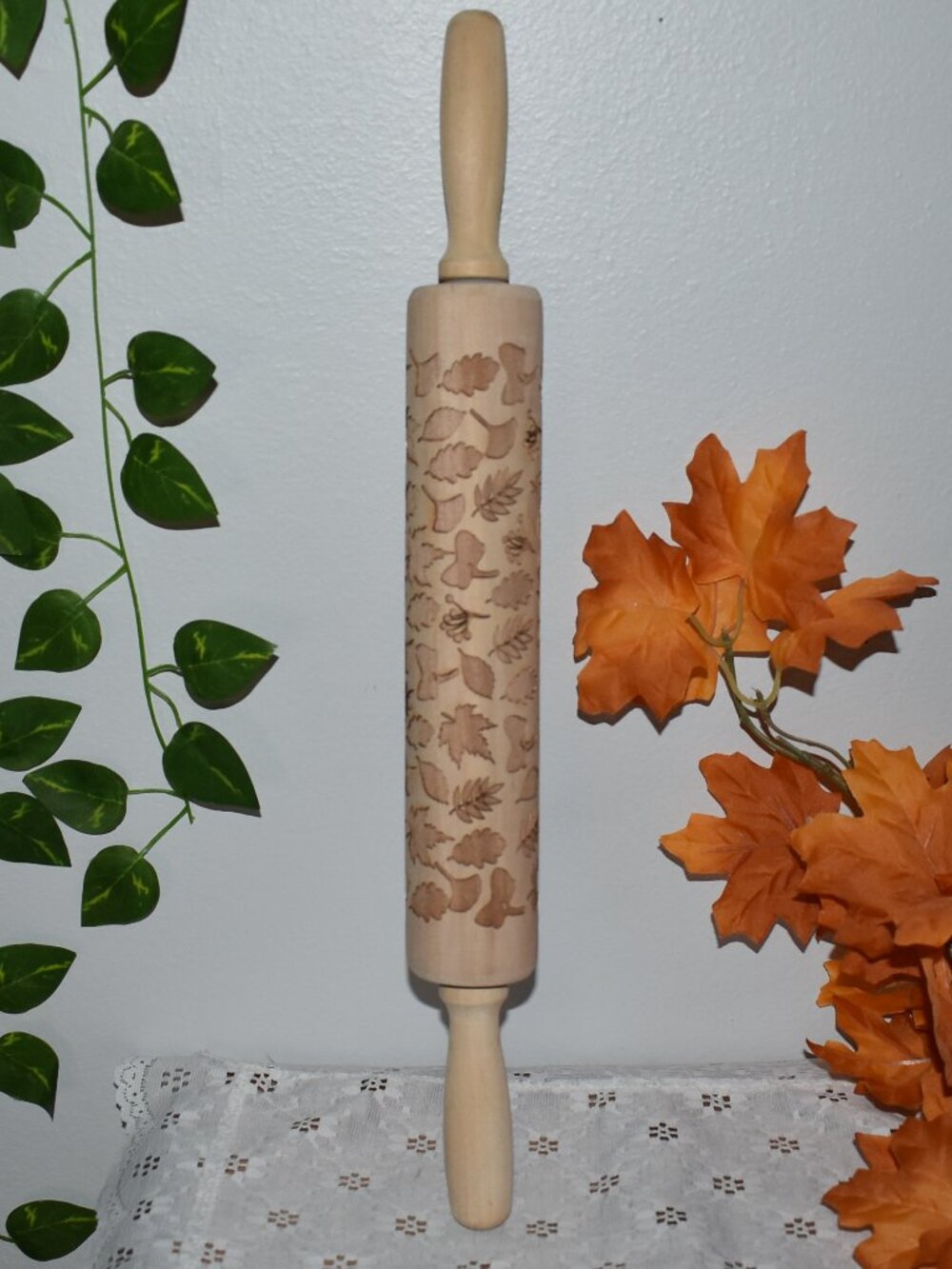 Cottagecore Fall Leaves Embossed Wood Rolling Pin
